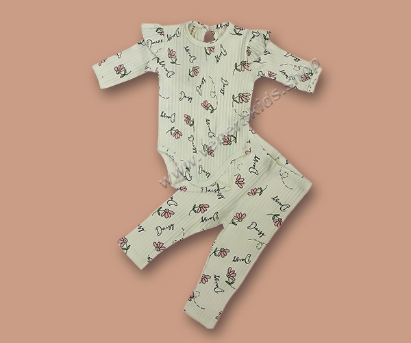 Бебе к-кт боди с клин екрю. Серия 3бр